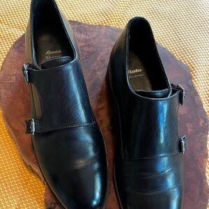 Black Bata soft  Leather Buckled Dress Shoes. Worn Once. Excellent Condition